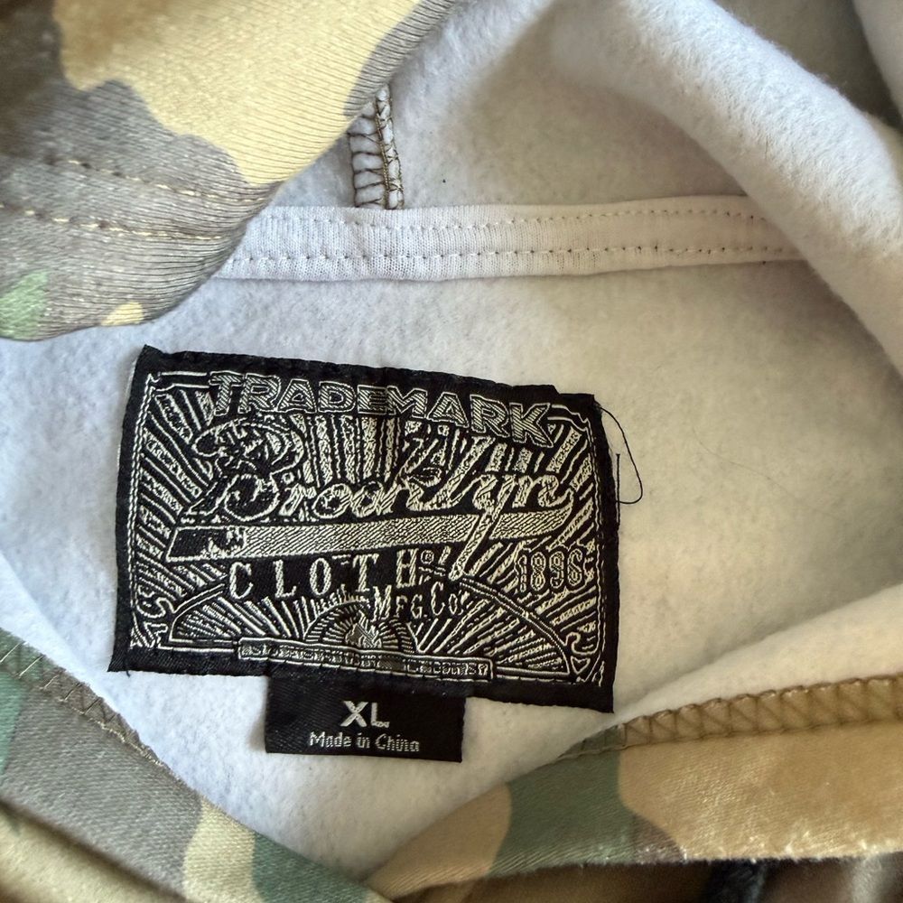 Brooklyn Cloth Camouflage “Notorious” Hoodie Y2K Size XL - Picture 2 of 6